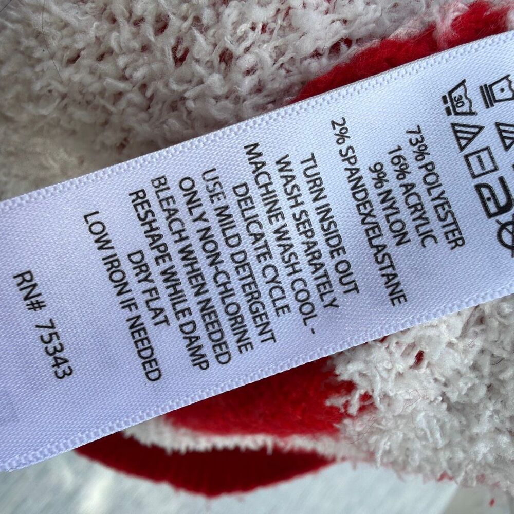 Cupcakes & Cashmere Red Sherpa Heart Crewneck Knit Sweater Size Medium - Picture 6 of 6